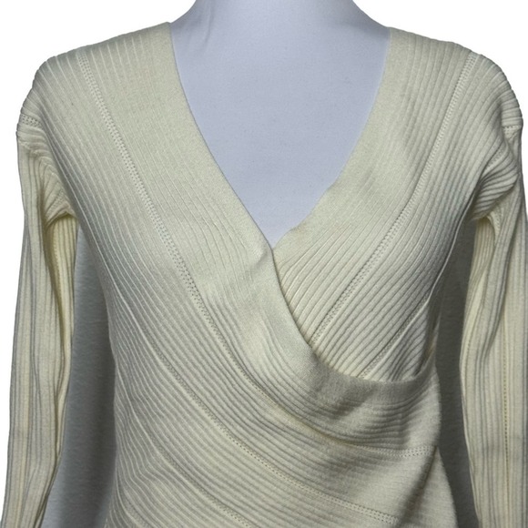 Heartloom Blouse Long Sleeve Top Cream Ivory Cross Front Ribbed Size S - Picture 4 of 10